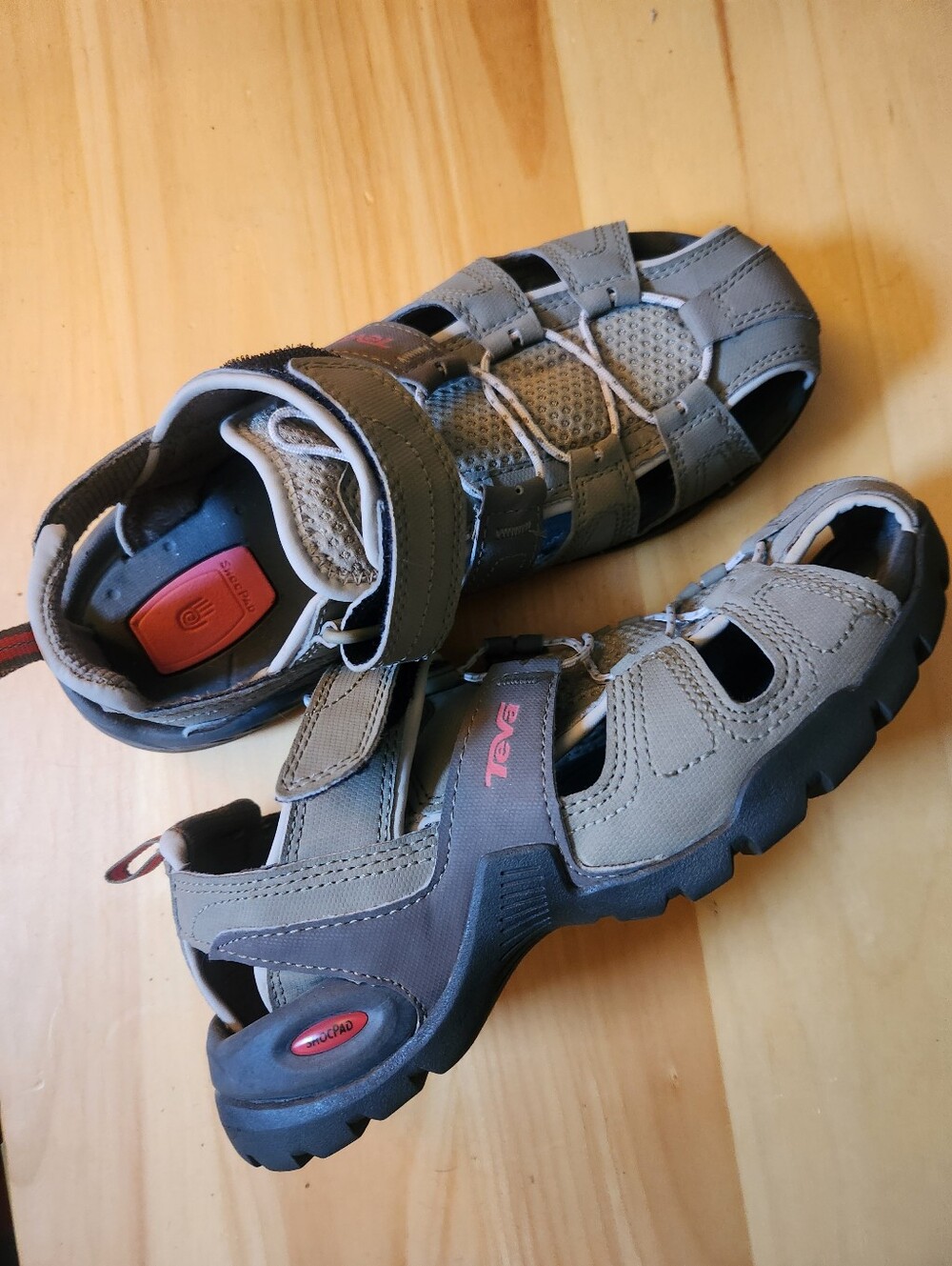 TEVA Deacon Hybrid Closed Toe Sandals F10011L - Picture 8 of 9